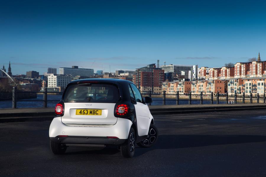  Smart ForTwo Prime Coupe 2015 года  (UK) (фото 9 из 19)